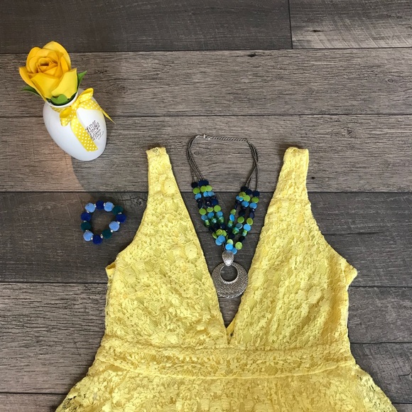 Yellow fit and flare lace overlay dress - Picture 2 of 8